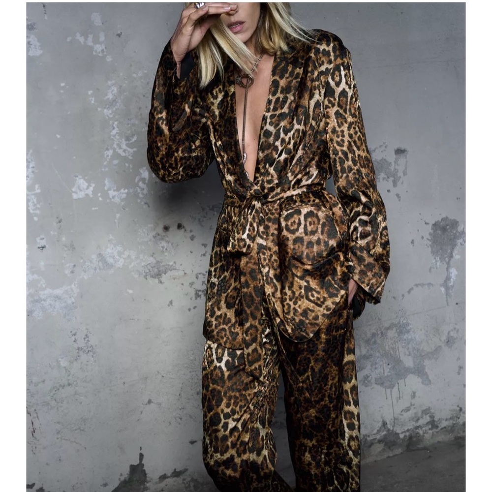 Zara Leopard Print Blazer - Picture 4 of 6